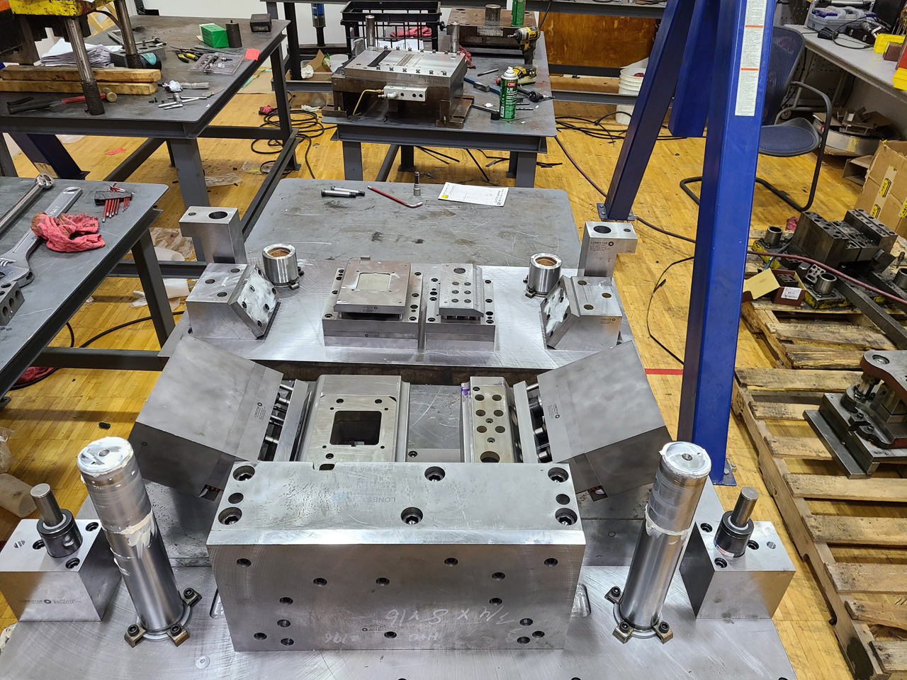 Long Star Die Machine